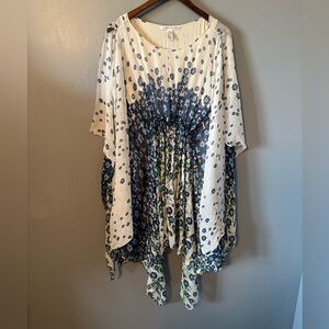 Diane von Furstenberg Silk Kaftan Dress Floral Size 8
DVF 100% Silk Boho